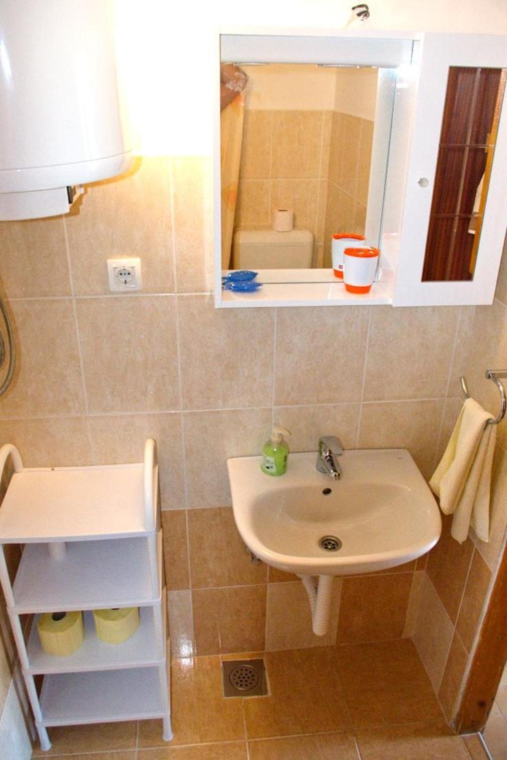 Holiday House With Wifi Ustrine, Cres - 8037 Villa Room photo